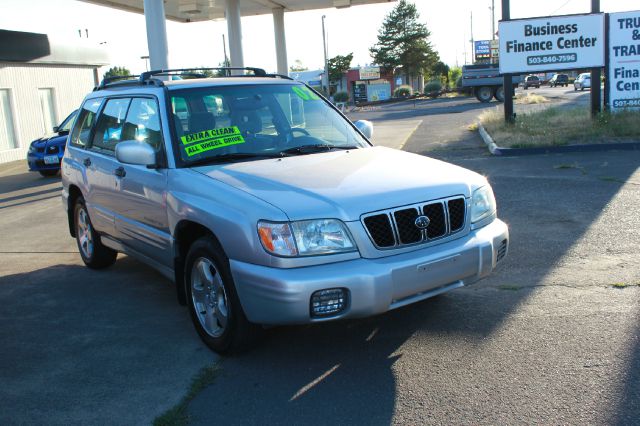 Subaru Forester 2002 photo 1