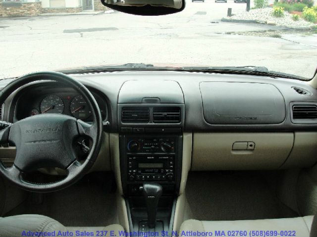 Subaru Forester 2002 photo 3