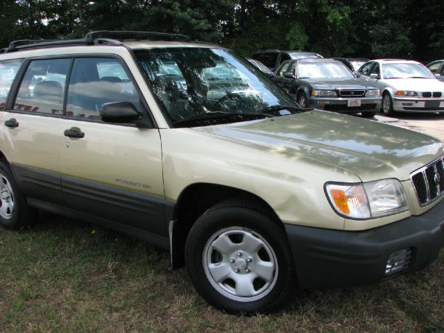 Subaru Forester 2002 photo 3