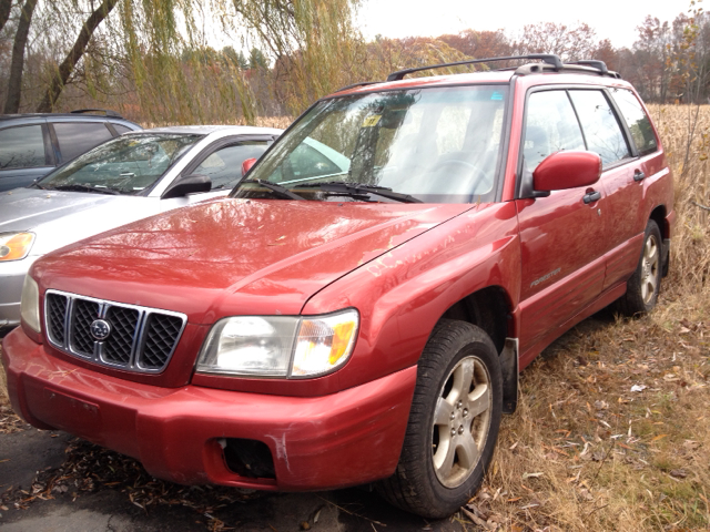 Subaru Forester 2002 photo 1