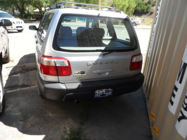 Subaru Forester 2002 photo 2