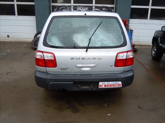 Subaru Forester 2002 photo 2