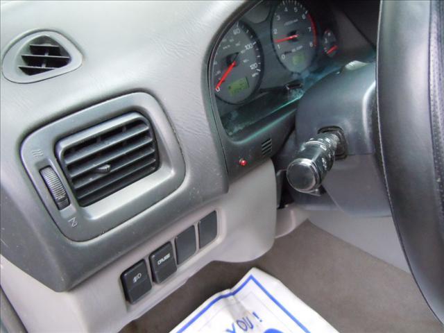 Subaru Forester 2002 photo 4