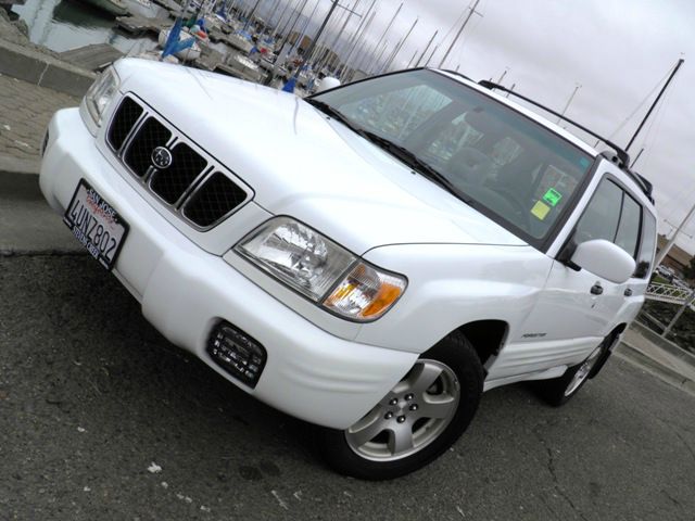 Subaru Forester 2002 photo 2