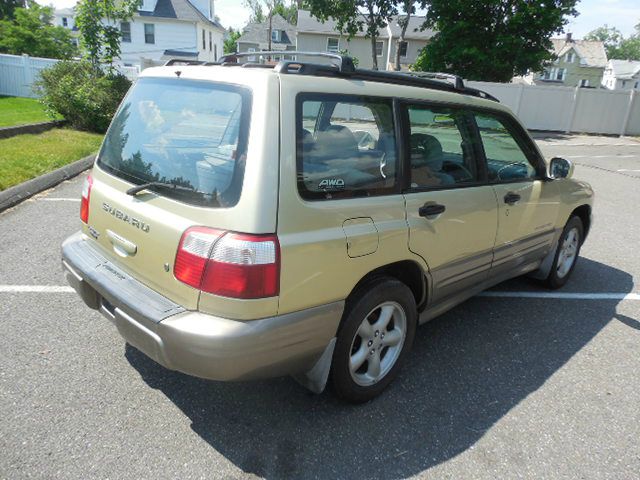 Subaru Forester 2002 photo 10