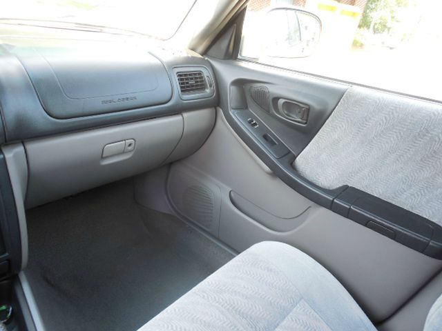 Subaru Forester 2002 photo 2