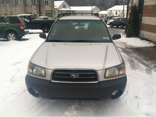 Subaru Forester 2003 photo 2