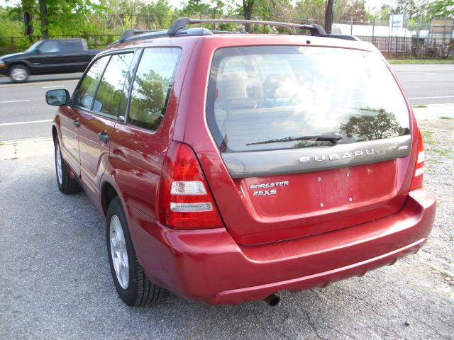 Subaru Forester 2003 photo 2