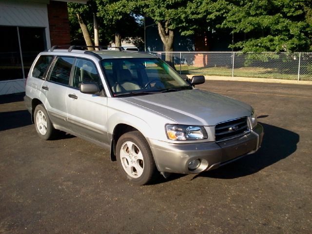 Subaru Forester 2003 photo 1