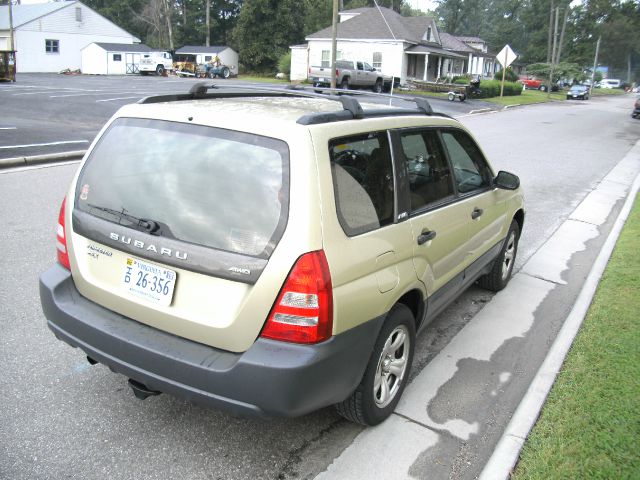 Subaru Forester 2003 photo 2