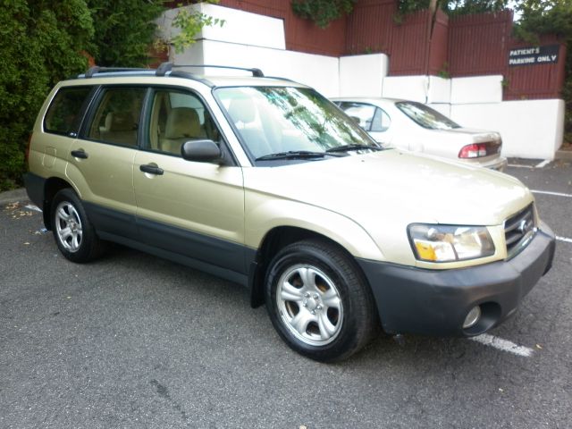 Subaru Forester 2003 photo 2