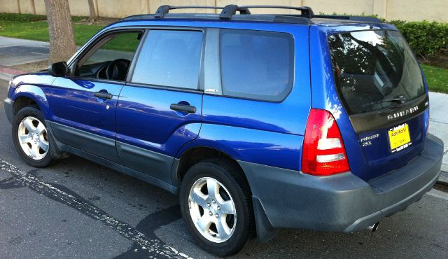 Subaru Forester 2003 photo 2