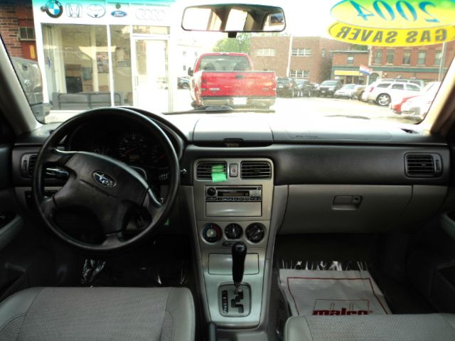 Subaru Forester 2004 photo 13