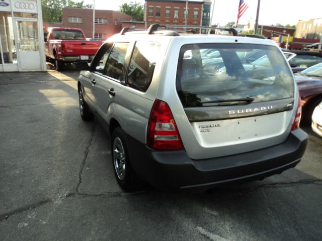 Subaru Forester 2004 photo 17