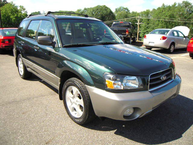 Subaru Forester 2004 photo 1