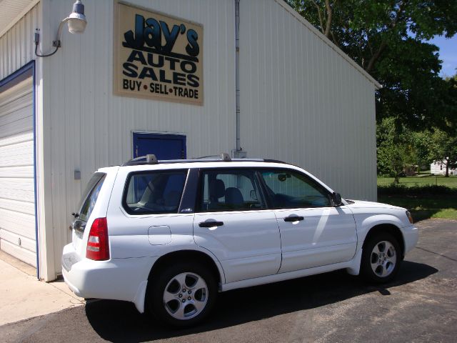 Subaru Forester 2004 photo 2