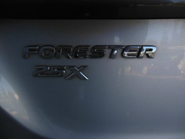 Subaru Forester 2004 photo 12