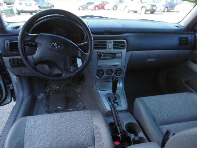 Subaru Forester 2004 photo 15