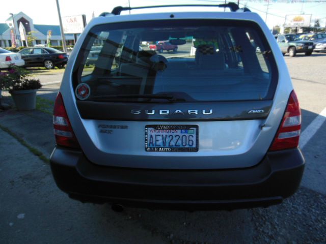 Subaru Forester 2004 photo 2