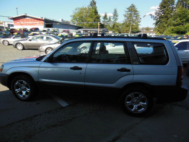 Subaru Forester 2004 photo 3