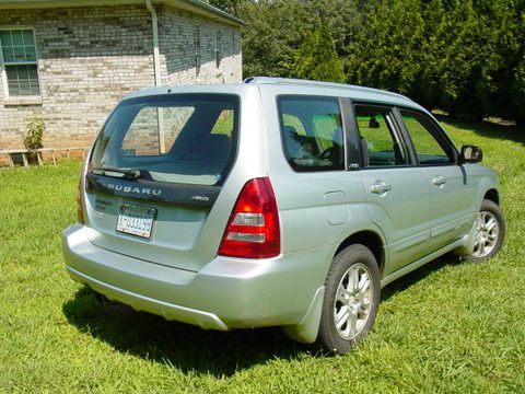 Subaru Forester 2004 photo 1