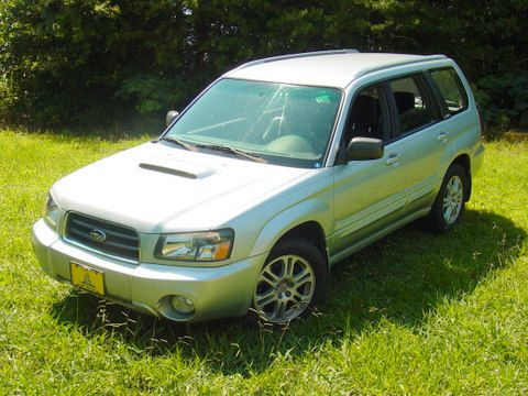 Subaru Forester 2004 photo 2