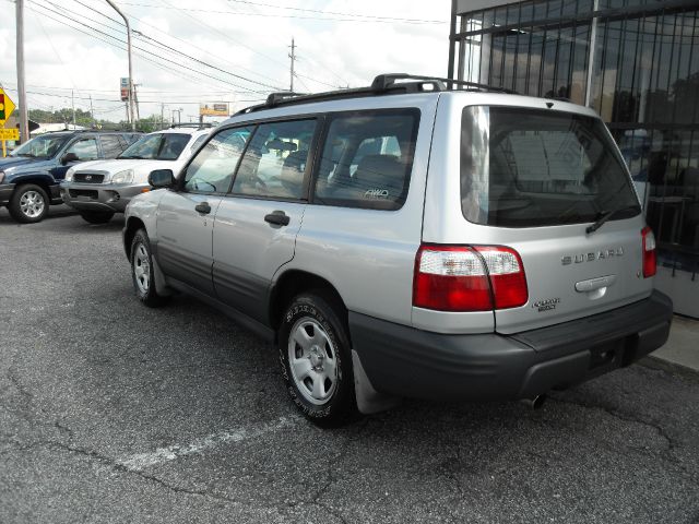 Subaru Forester 2004 photo 3