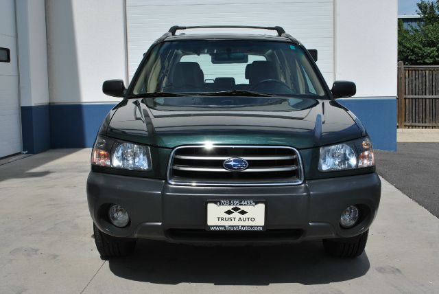 Subaru Forester 2004 photo 2