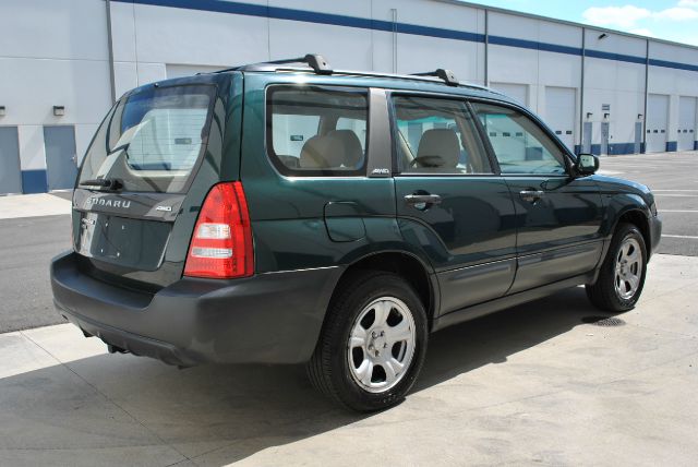 Subaru Forester 2004 photo 3