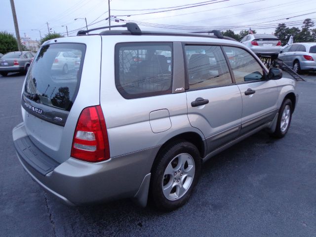 Subaru Forester 2004 photo 3