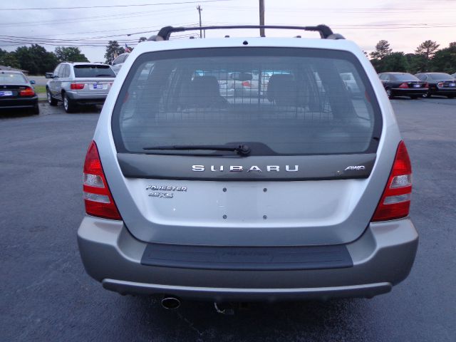 Subaru Forester 2004 photo 9