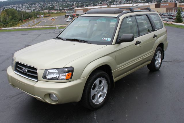 Subaru Forester 2004 photo 1