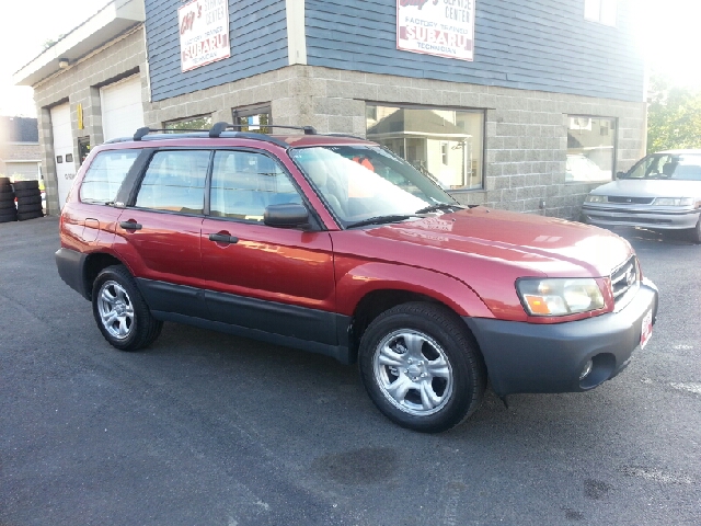 Subaru Forester 2004 photo 1