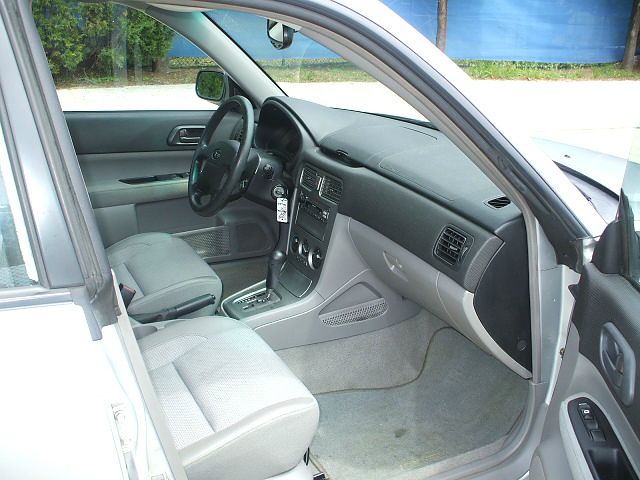 Subaru Forester 2004 photo 3