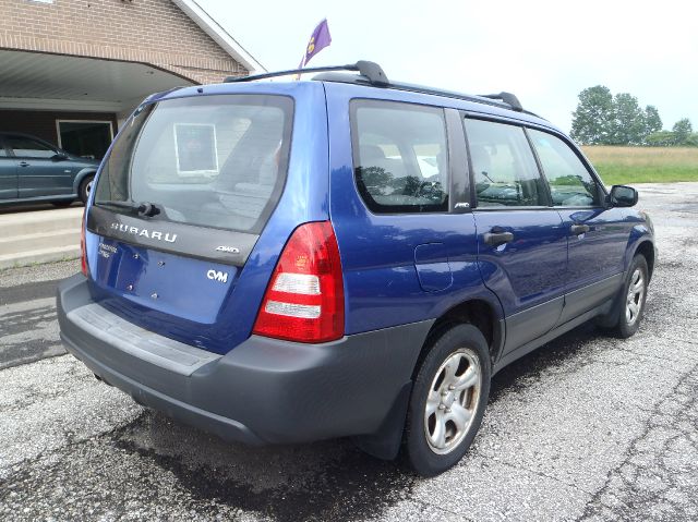 Subaru Forester 2004 photo 2