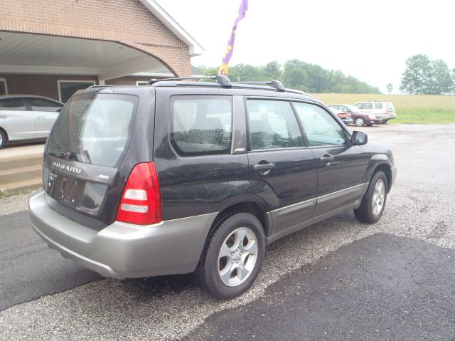 Subaru Forester 2004 photo 1