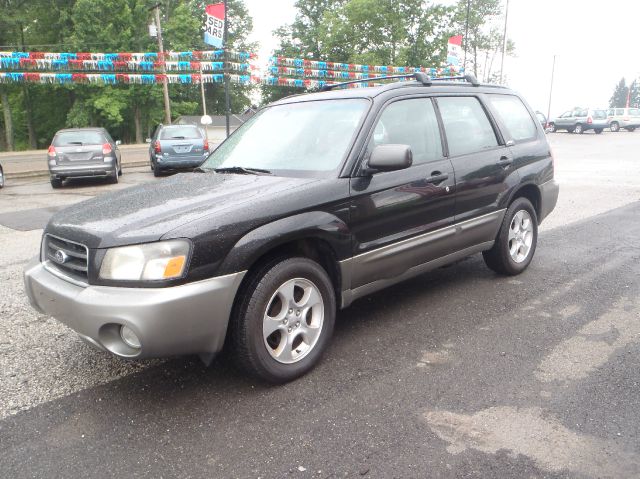 Subaru Forester 2004 photo 2