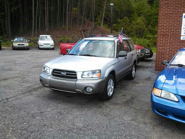 Subaru Forester 2004 photo 3