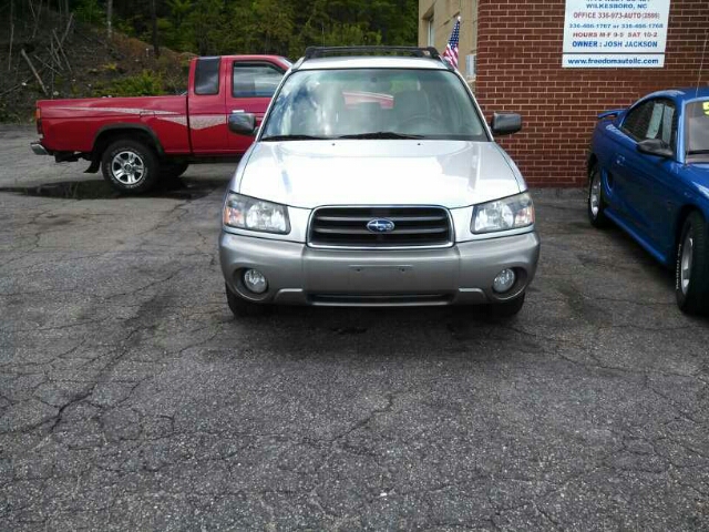 Subaru Forester 2004 photo 4