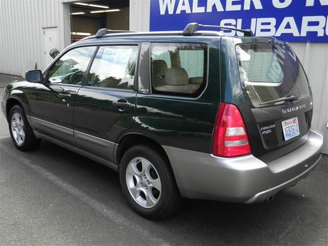 Subaru Forester 2004 photo 1