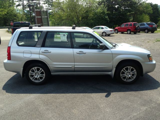 Subaru Forester 2004 photo 1