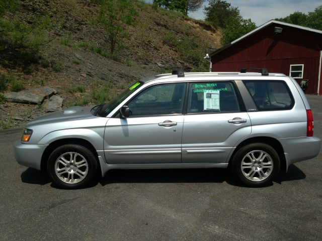 Subaru Forester 2004 photo 4