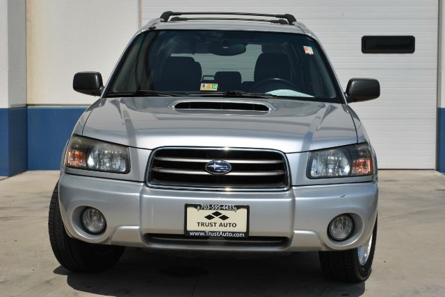 Subaru Forester 2004 photo 1