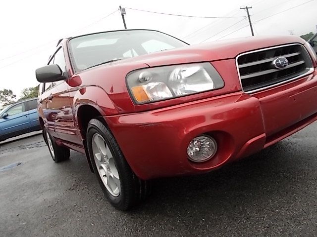 Subaru Forester 2004 photo 1