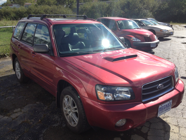 Subaru Forester 2004 photo 2