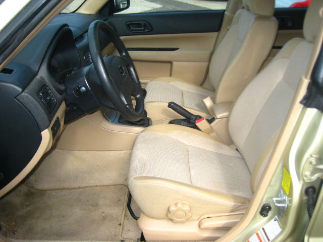 Subaru Forester 2004 photo 1