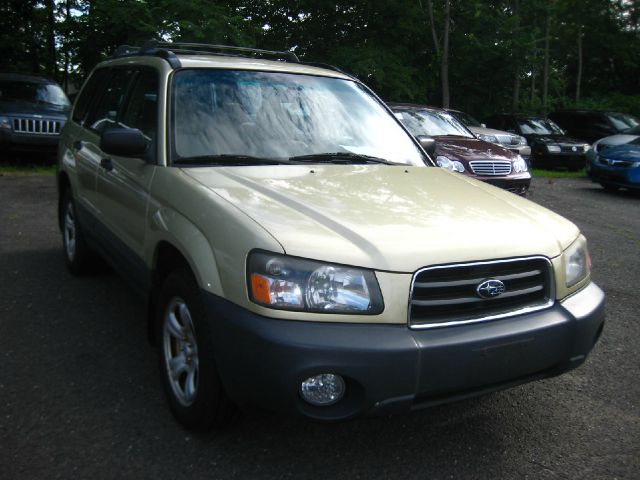 Subaru Forester 2004 photo 2