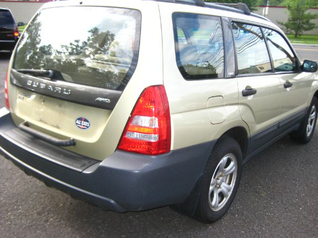 Subaru Forester 2004 photo 4