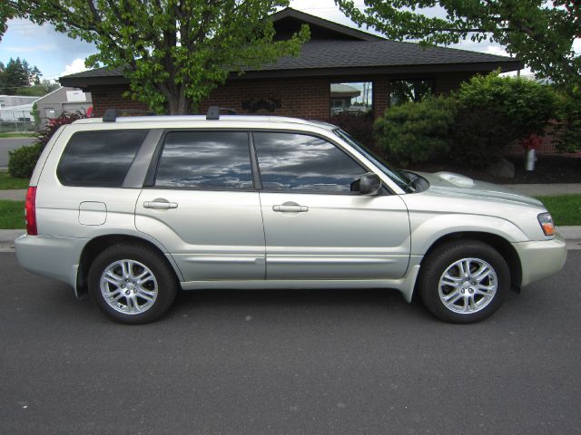 Subaru Forester 2005 photo 1