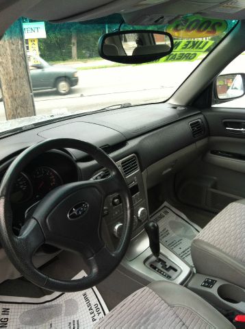 Subaru Forester 2005 photo 1